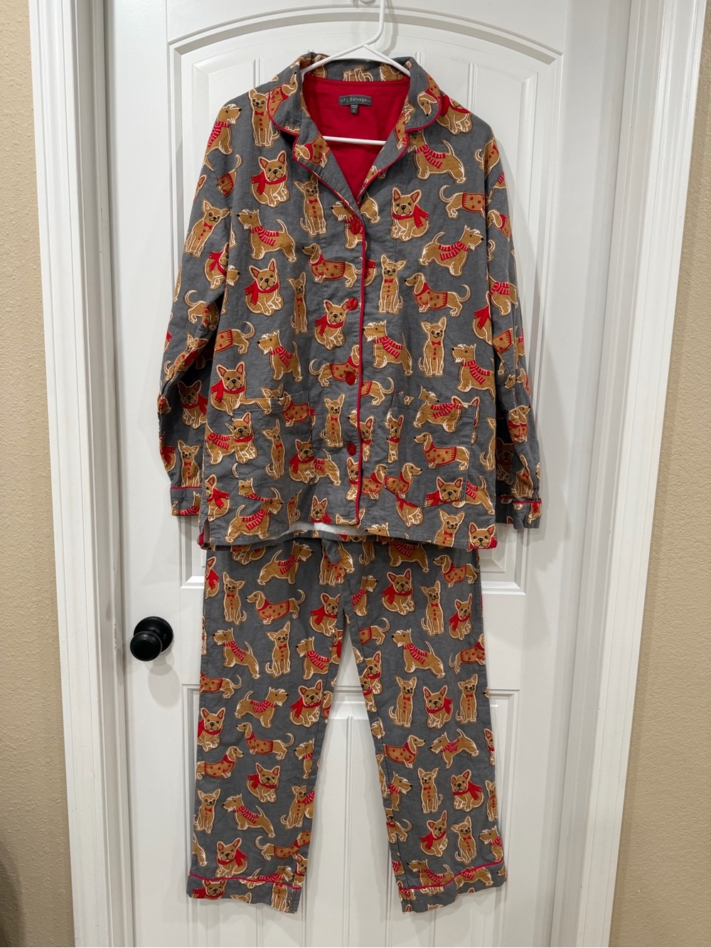 NWOT PJ Salvage Flannel Grey Pajama Set with Red & Tan Dog Print
